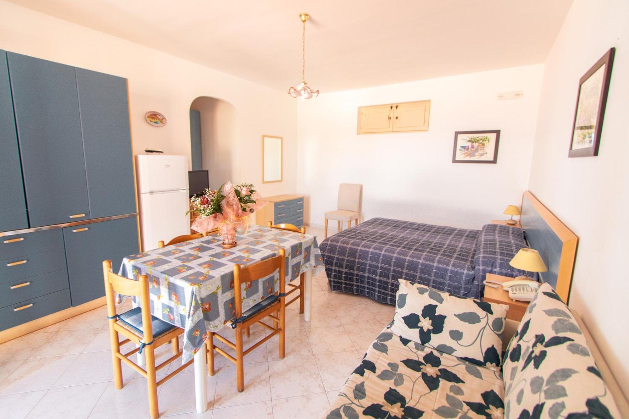 Hotel Residence La Villetta Canneto  Værelse billede
